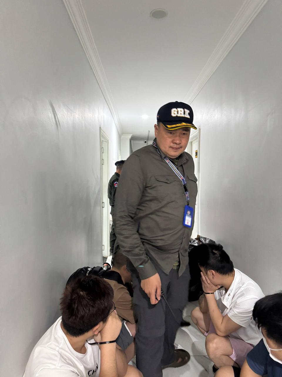 柬埔寨波贝雷霆清剿 三处大楼遭查 420 名外籍人员落网