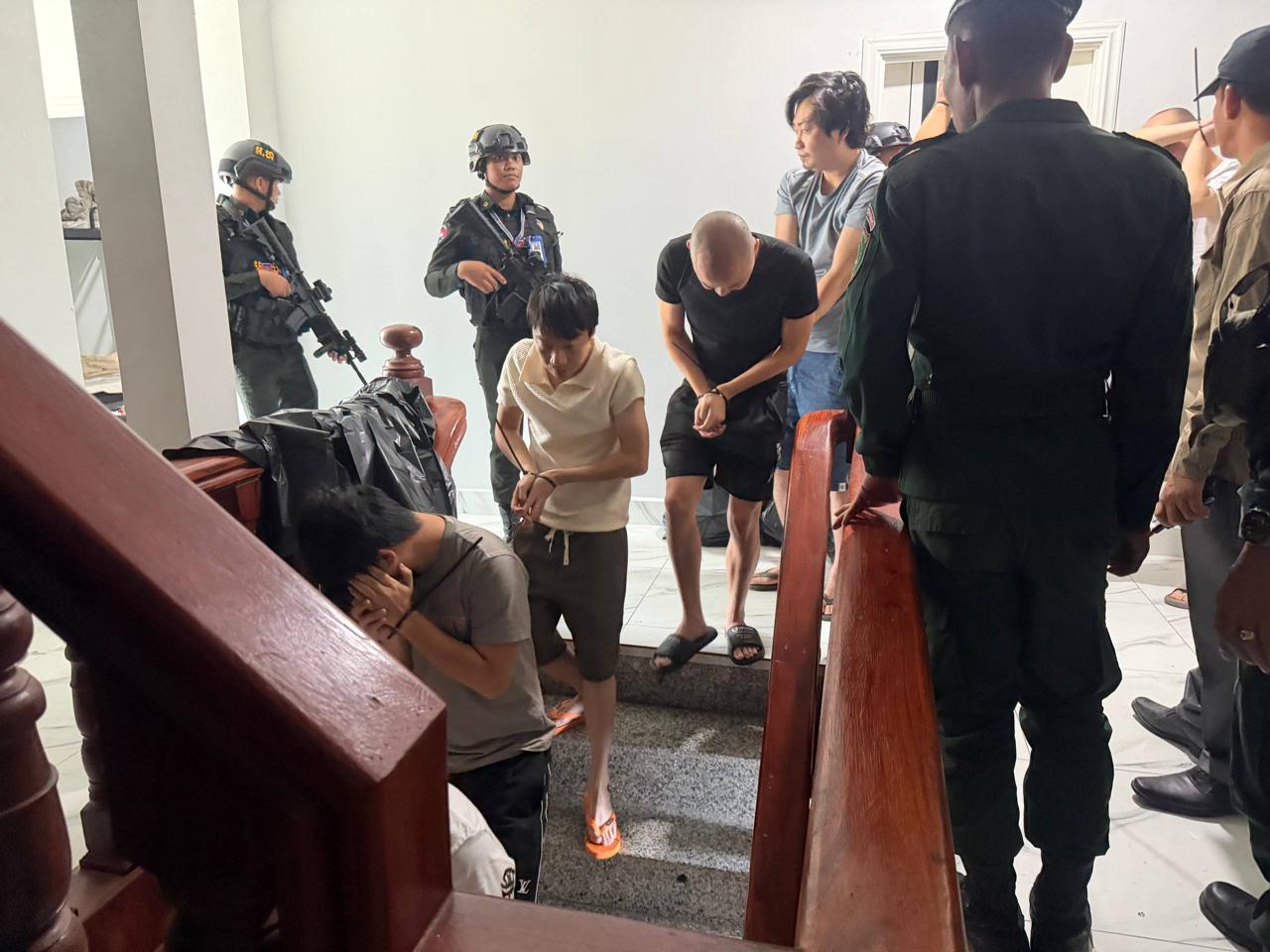 柬埔寨波贝雷霆清剿 三处大楼遭查 420 名外籍人员落网
