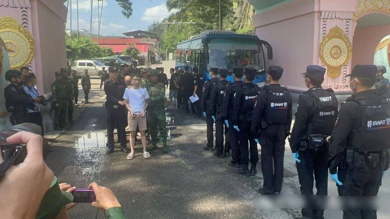 佤邦联手第四特区重拳剿杀电诈窝点 78 人落网 大批作案物资移交中方-东南亚警务报道